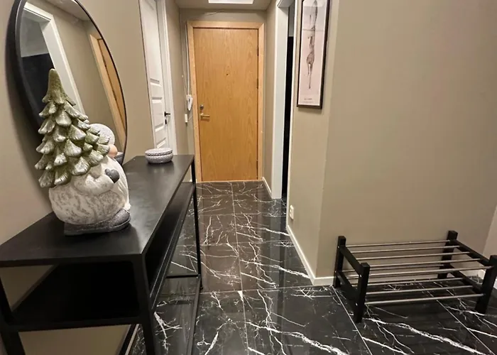 Appartement Med Nydelig Utsikt Over