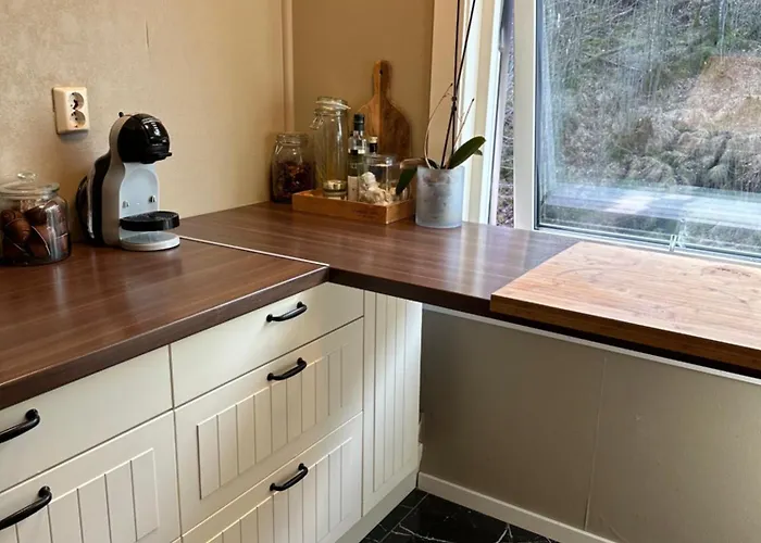 Appartement Med Nydelig Utsikt Over *