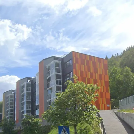 아파트 Familievennlig Naer Sentrum *