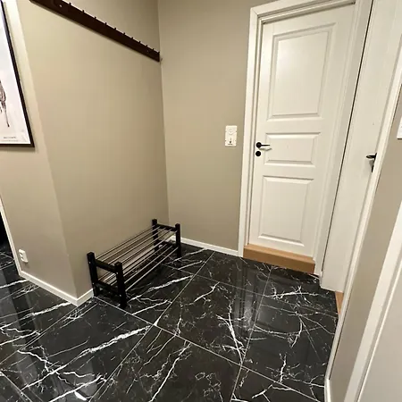 公寓 Med Nydelig Utsikt Over *